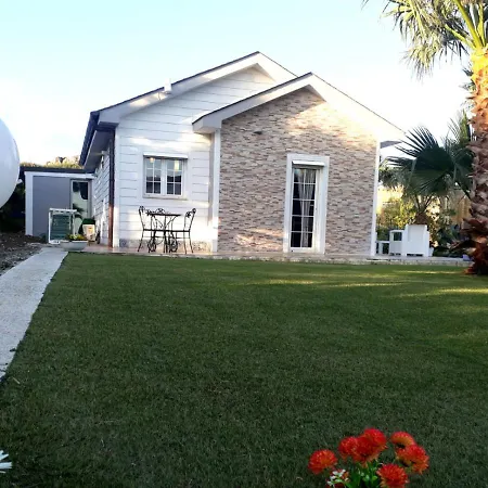 La Casa Sulla Collina 别墅 *
